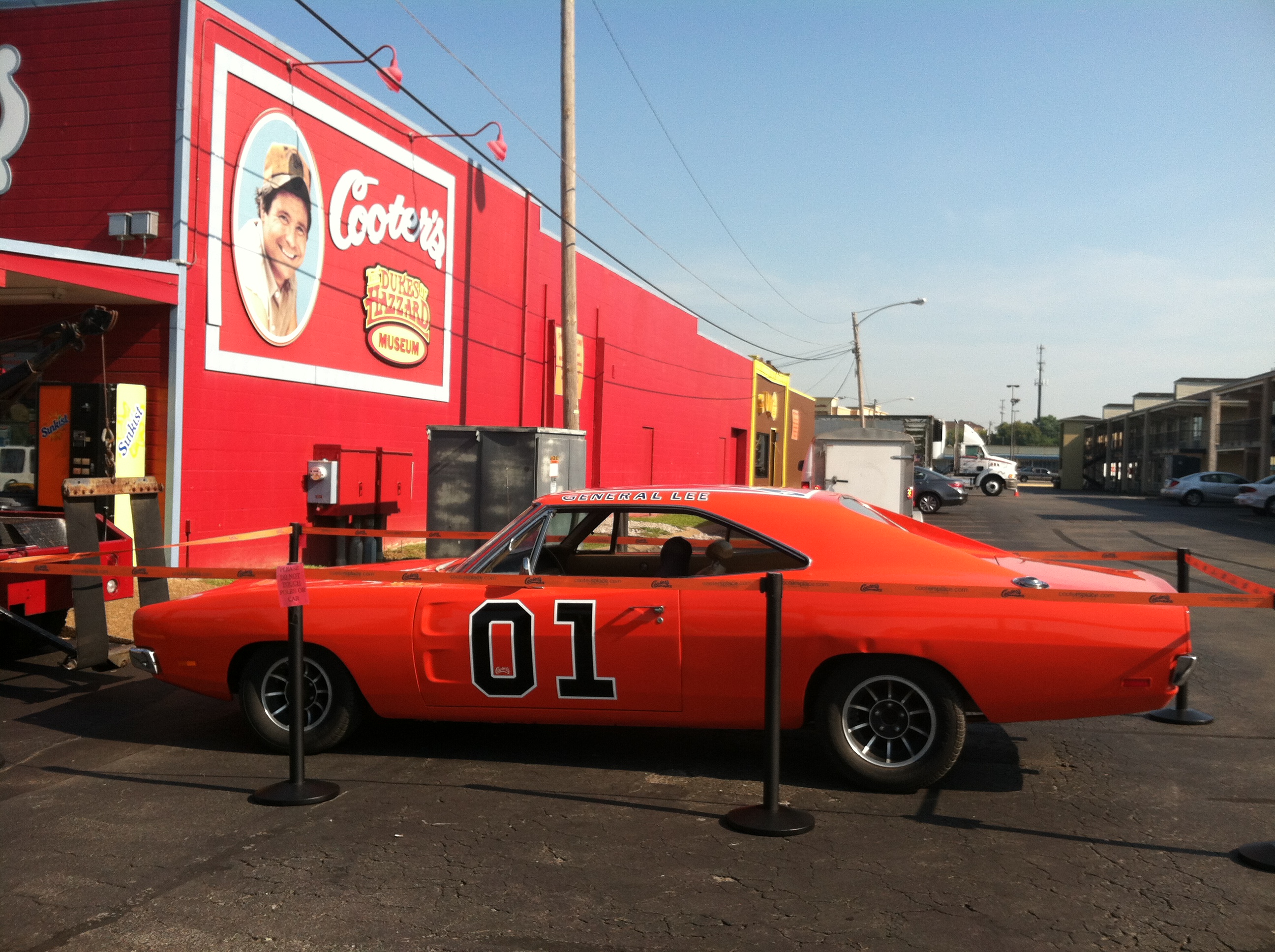General Lee at Cooter's Place